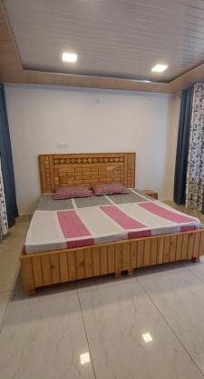 Shiv Gaura homestay Bharmour