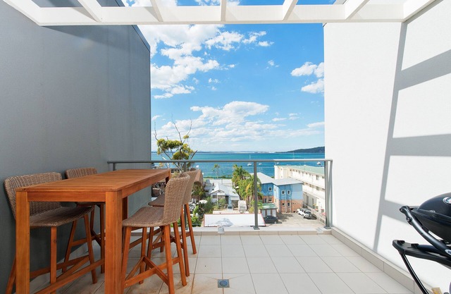 Shoal Bay Apt 501 Shoal Bay