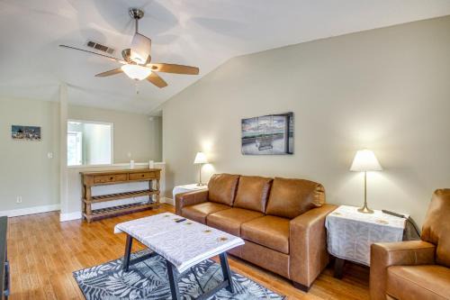 Shop, Dine and Visit UWF Pensacola Home with Yard!