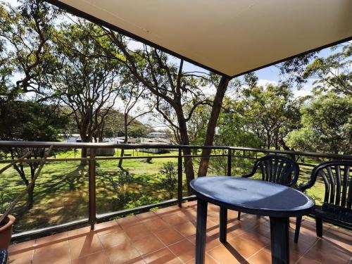 Shoreline Unit 2 1 Intrepid Close