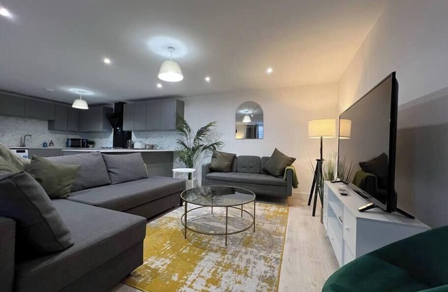 Shrewsbury Townhouse with Open Plan Living