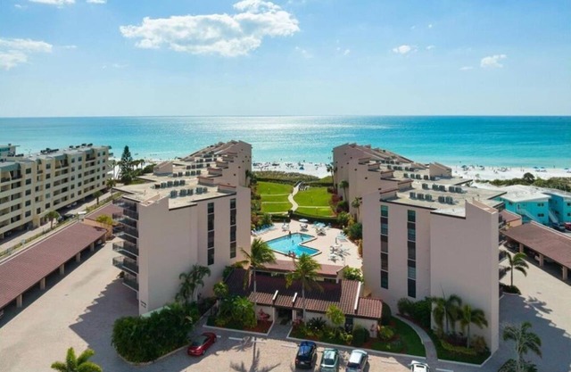 Siesta Breakers on Crescent Beach Siesta Key