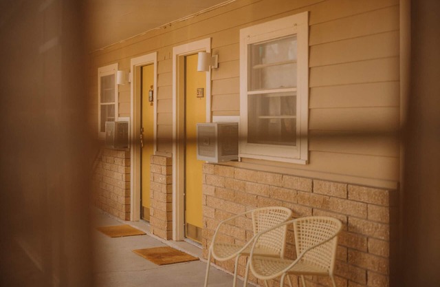 Siesta Motel