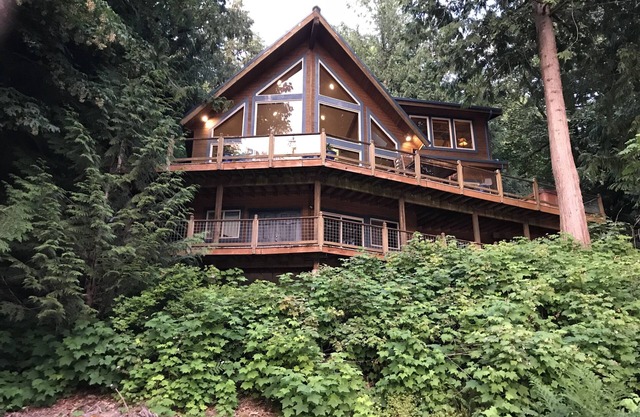 Silver Lake #7 - Unsurpassed lakefront views from this spectacular pet-friendly