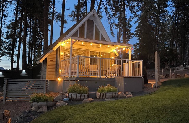 Silver Lake Waterfront Cabin