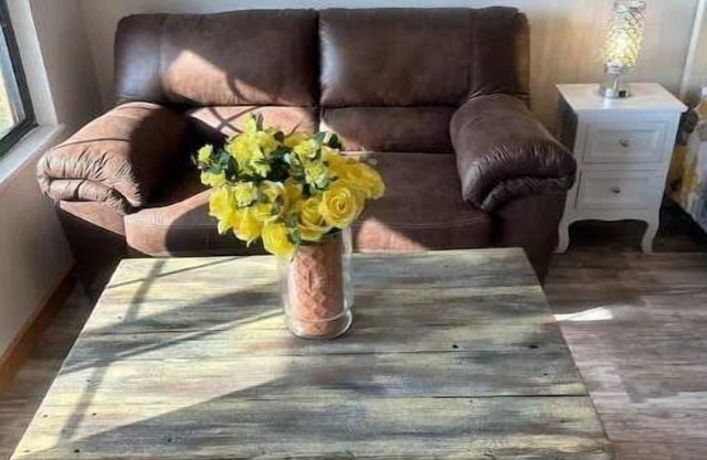 SilverDollar Winery Yellow Rose