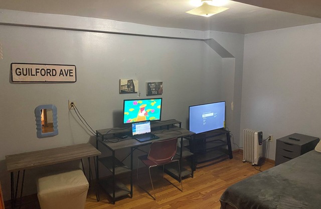 Simple, Cheap, and Cozy ROOM 1