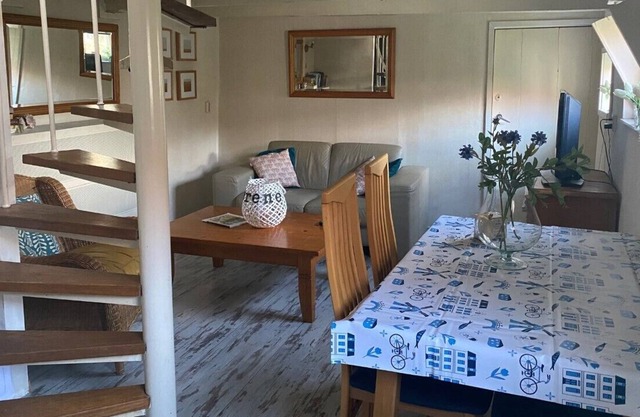 Simple vacation home by the sea, 10 minutes by car from Kaloot beach (dogs allowed)