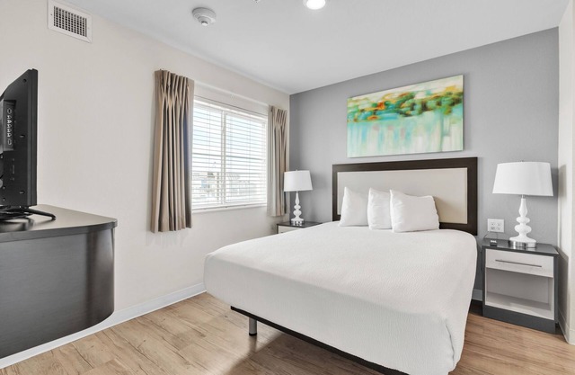 Simplicity At the Rim 1314 I Comfy 2 Bed 2 Bath
