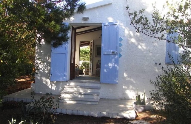 SINGLE villa with garden Villaggio Rena Majore (OT) SANTA TERESA