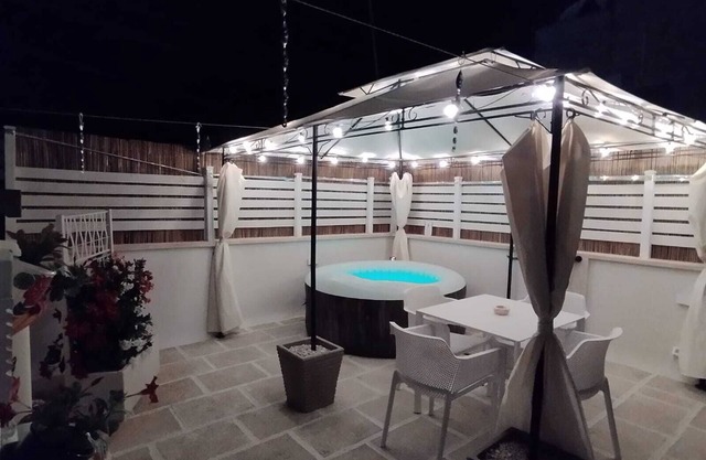 Siramà Suite Deluxe, Luxury Suite with Jacuzzi and Turkish Bath in the room