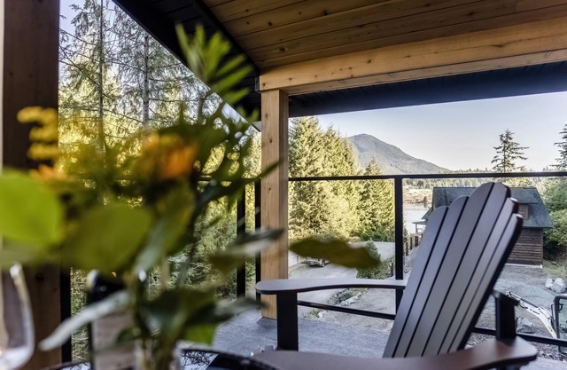 Sitka Cabin-Modern, Hikes, OD shower, Pets
