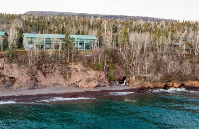 Ski, Hike, Bike, Relax: Tofte Townhome w/Deck!