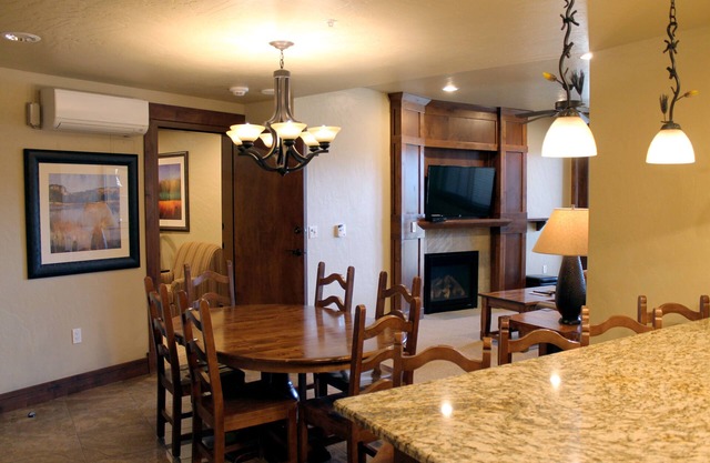 Ski In-Out Grand Lodge on Peak 7 Master unit sleeps 4.