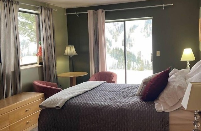Ski in/out room for one or two at Powder Mountain