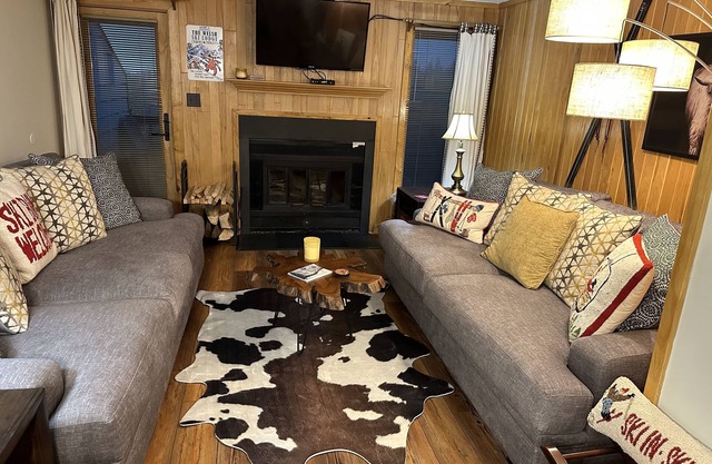 Ski in/ski out Family friendly stylish ski chalet