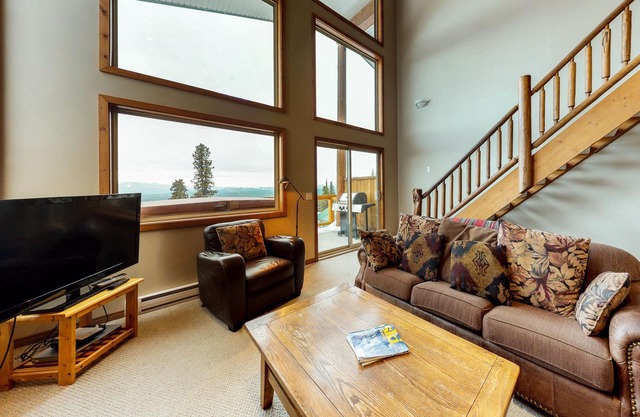 Ski-in/ski-out home w/private hot tub, dog-friendly attitude, & beautiful views