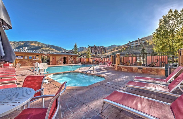 Ski-In/Ski-Out Park City Studio w/Pool Access!