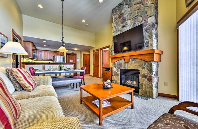 Ski-In/Ski-Out Solitude Resort Condo w/Mtn Views!