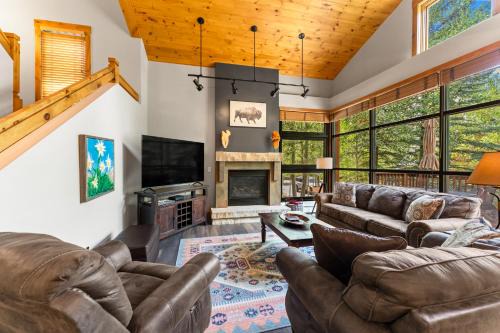 Ski Tip 8709 by Summit County Mountain Retreats