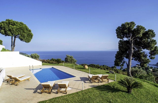 Skiathea Villas a luxury complex of Villas