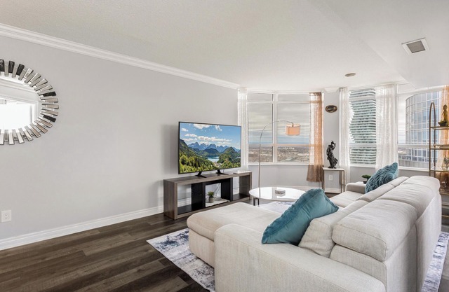 Sky Retreat | 2BR-2BA High Floor | 180° City View