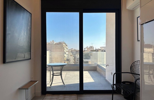 Sky suite 6 Picasso Duplex view Acropole