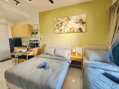 Sky Trees dual-key studio 15-06 3pax, Bukit Indah, Aeon, Legoland, Netflix