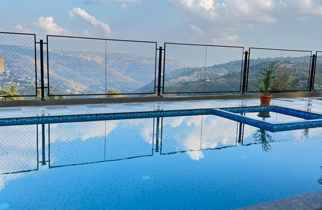 Skyline Serenity 6 Bed Valley View Villa w/Poolnn