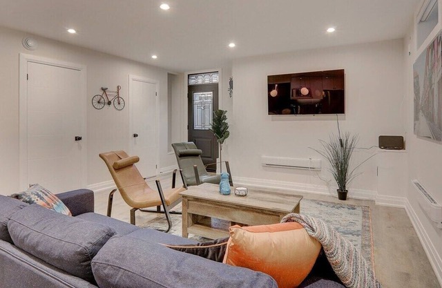 Sleek and Stylish Suite in The Annex