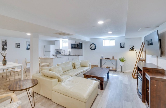 Sleek & Central Centennial Apartment w/Fireplace!