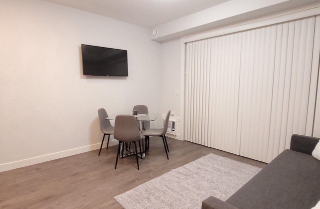 Sleek Gem! Modern Comfort Condo Downtown Langley