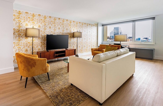 Sleek One-Bedroom Apartment with Balcony in Boston