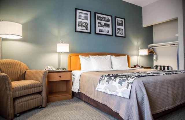 Sleep Inn & Suites Davenport - Quad Cities