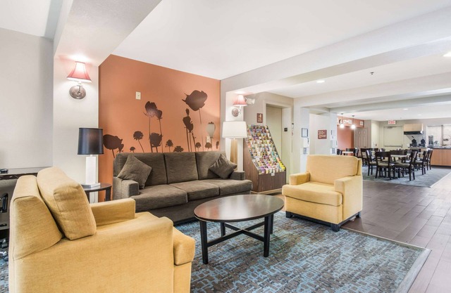 Sleep Inn & Suites