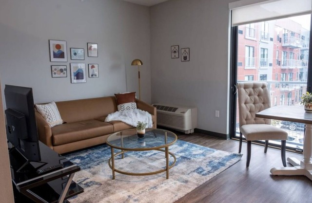 Sleepover: Charming 1BD/1BA - Downtown Des Moinesn