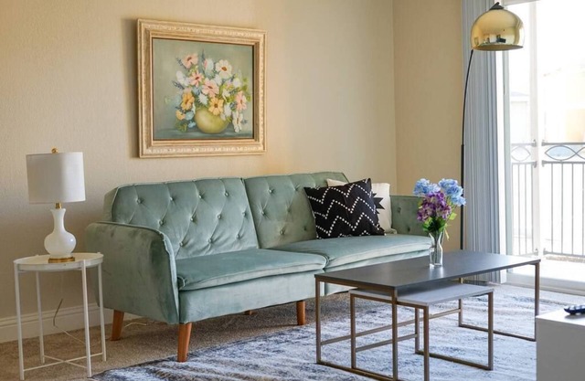 Sleepover: Dashing 1BD/1BA + Balcony - OKCn