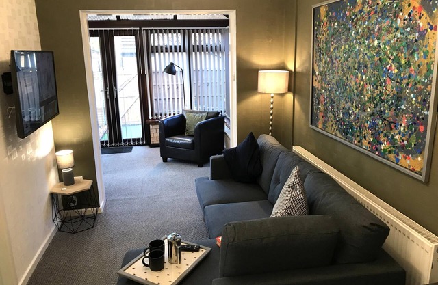Sleeps up to 7, Parking, Office, Preston Nr M6/M65
