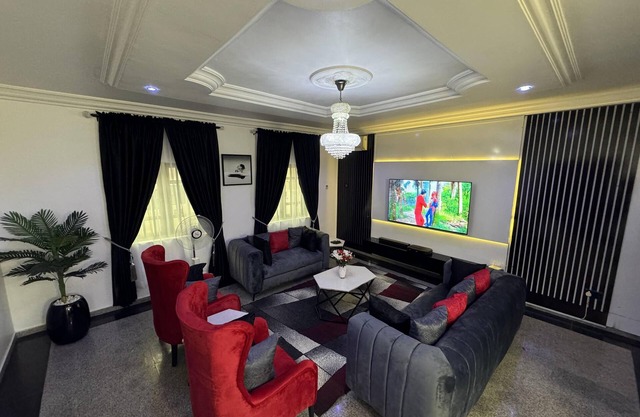 Sleeps6- WiFi- SmartTV- w/d
