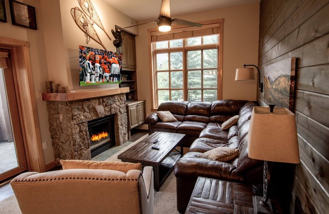 Slope facing w/Great View, Corner unit, Ideal Location