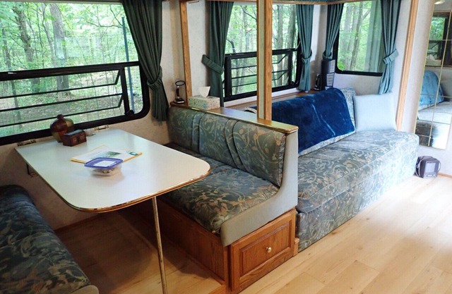 Small family? Nature lover? Birder? Writer? Hiker? Stargazer? WELCOME!
