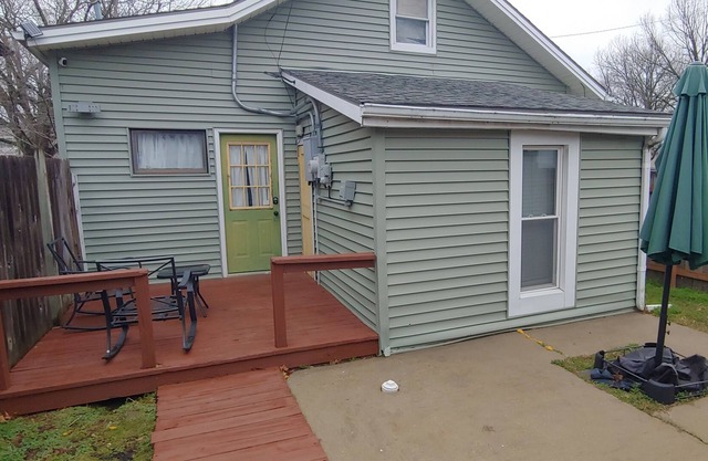 Small house close to KU