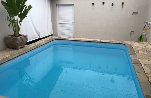 Small house in Itaguá, with swimming pool and air conditioning, sleeps up to 6 people