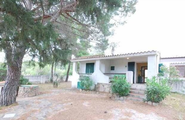 Small villa with 3 bedrooms, enclosed garden and barbecue