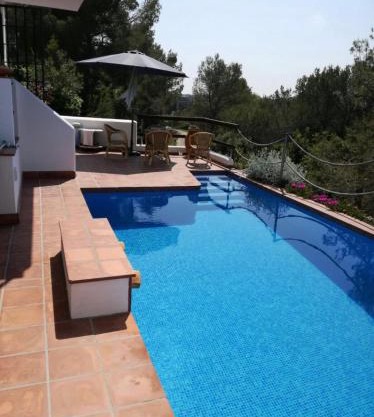 Smallville - Sitges Apartamento independiente para 4 personas con piscina