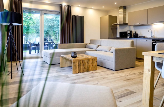 Smart Resorts - Haus Opal - Ferienwohnung 403 mit 2 Schlafzimmern und Balkon, ma