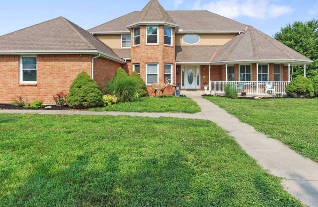 Smithville Lakehouse Country Living up to 15 guests!