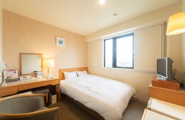 Smoking Double room DX single Free breakfast/Tosu Saga
