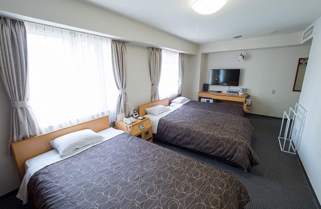 Smoking Triple Room /Osaka Ōsaka