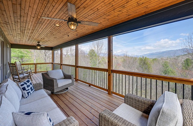 Smoky Mountain Cabin Rental: Game Room, Fire Pit!